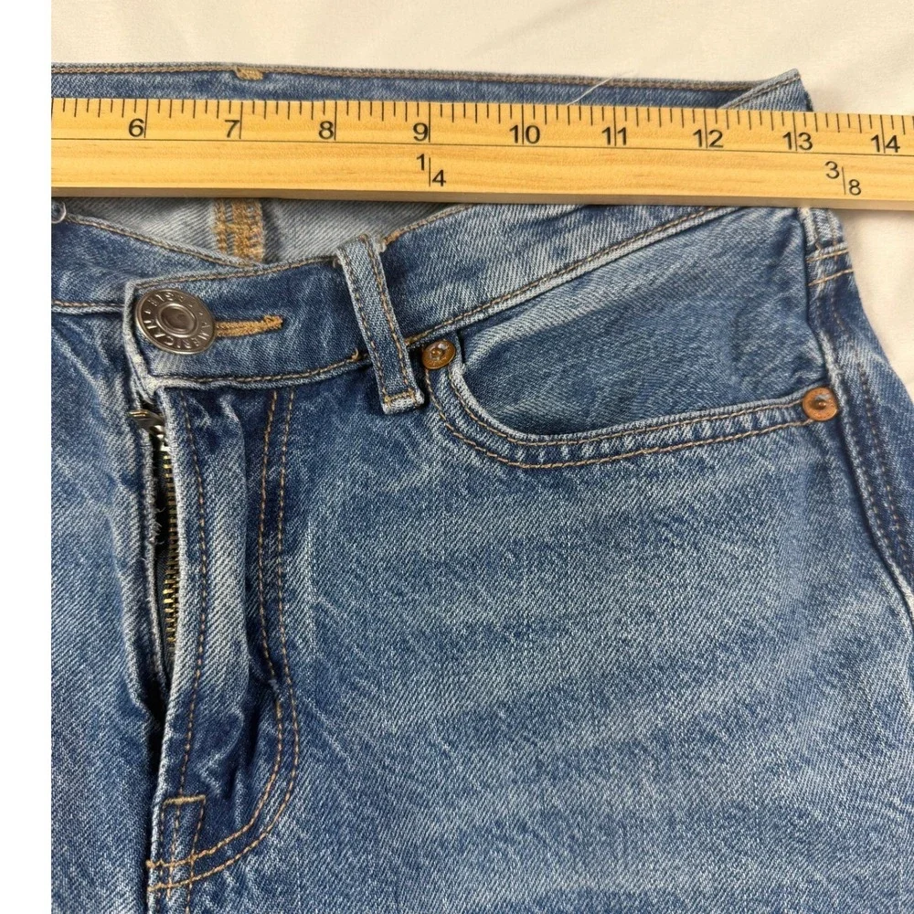 American Eagle Baggy Jean Size 2 Medium Wash Distressed Pocket Skater Grunge Y2K - Picture 3 of 6